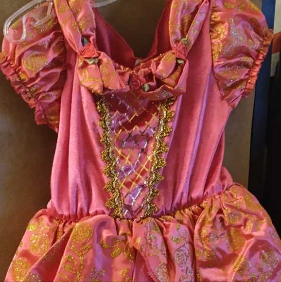 Dress - Picture 5 of 6